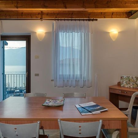 Aparthotel La Caletta Bolognese Brenzone sul Garda Exterior foto