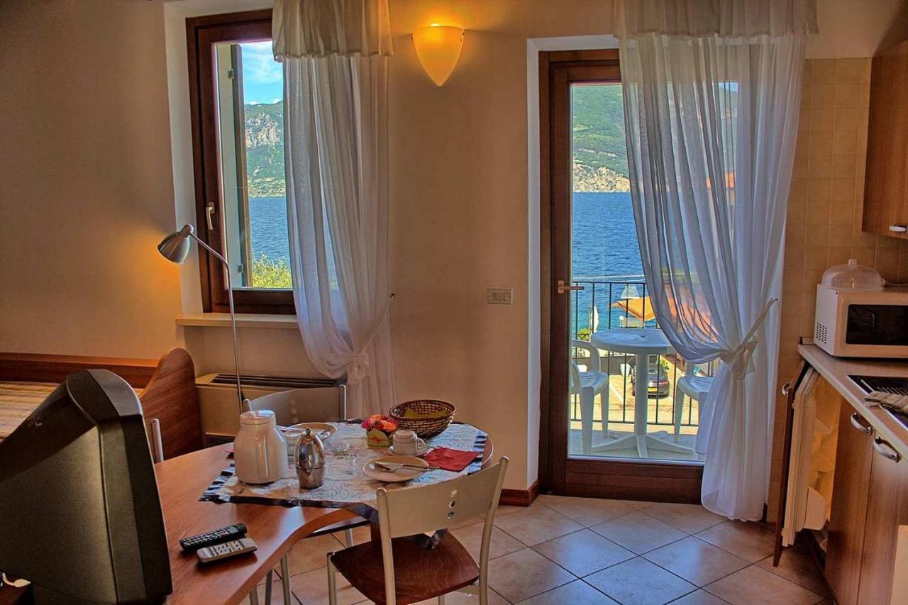 Aparthotel La Caletta Bolognese Brenzone sul Garda Exterior foto