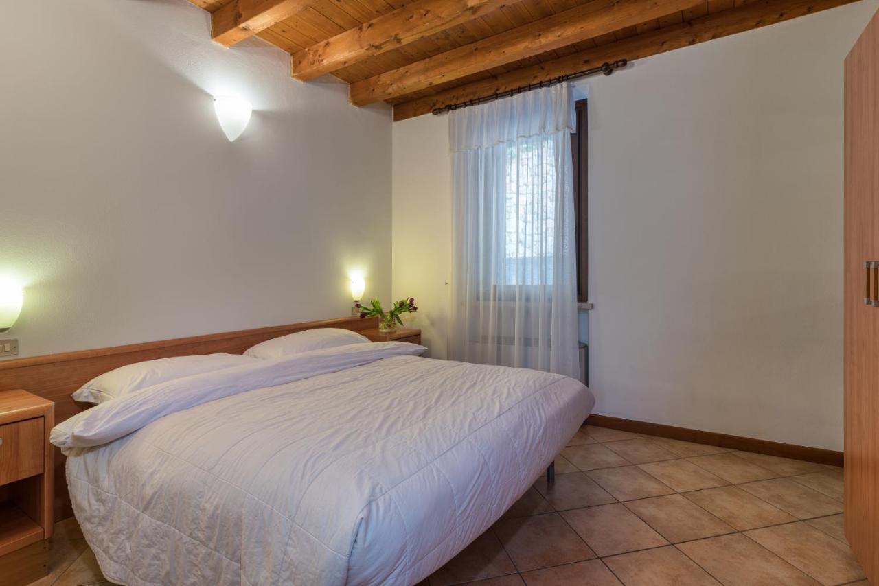 Aparthotel La Caletta Bolognese Brenzone sul Garda Exterior foto