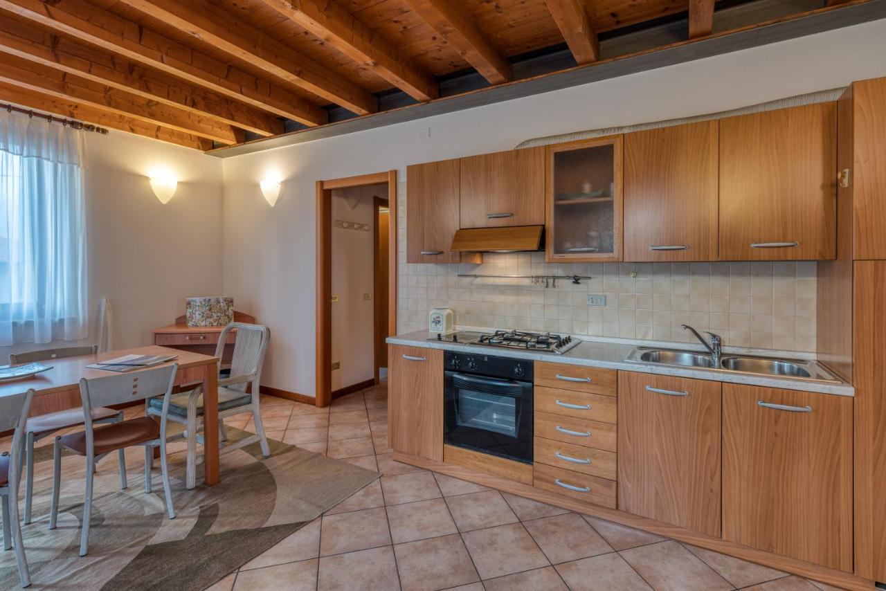 Aparthotel La Caletta Bolognese Brenzone sul Garda Exterior foto