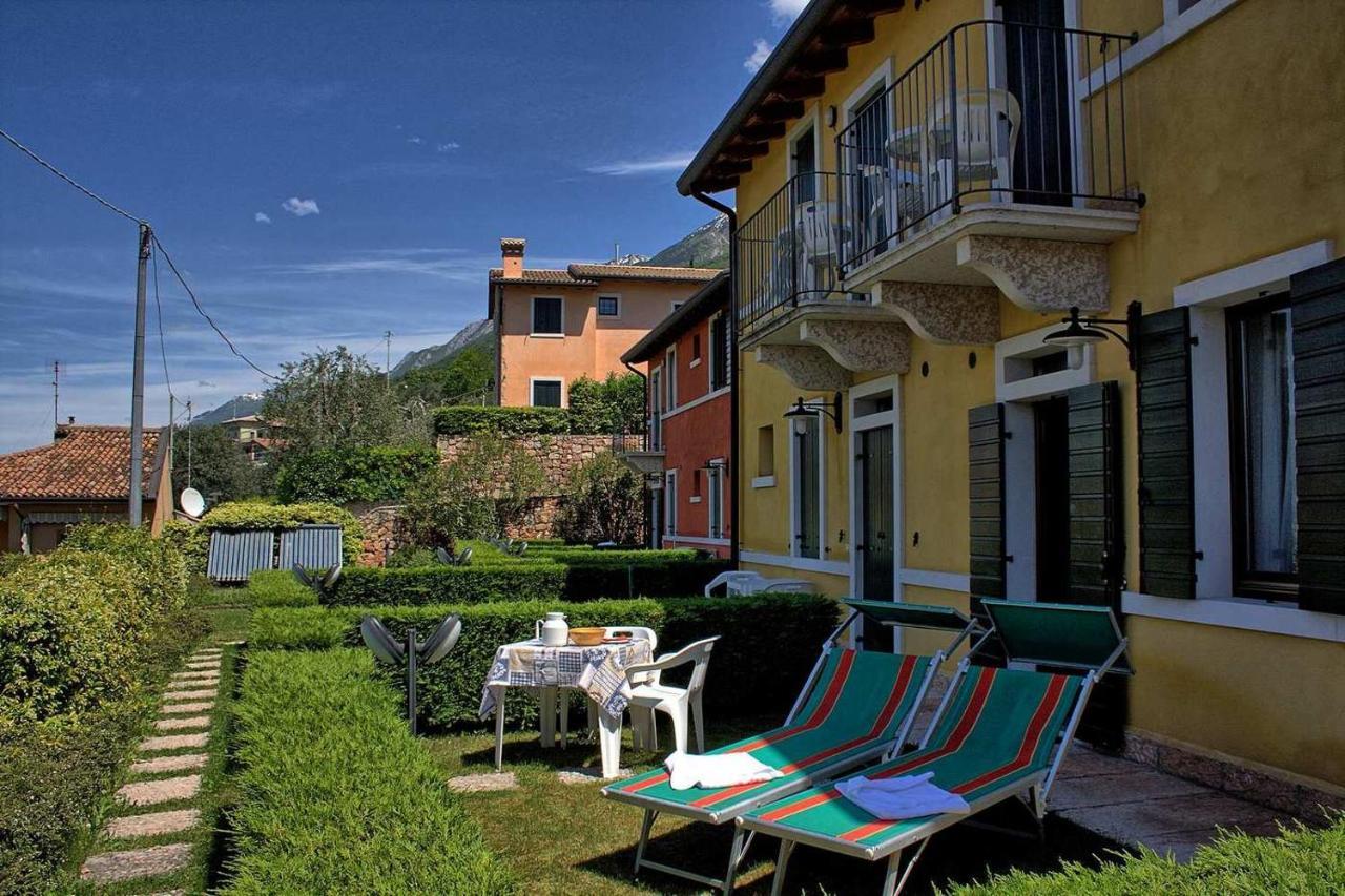 Aparthotel La Caletta Bolognese Brenzone sul Garda Exterior foto